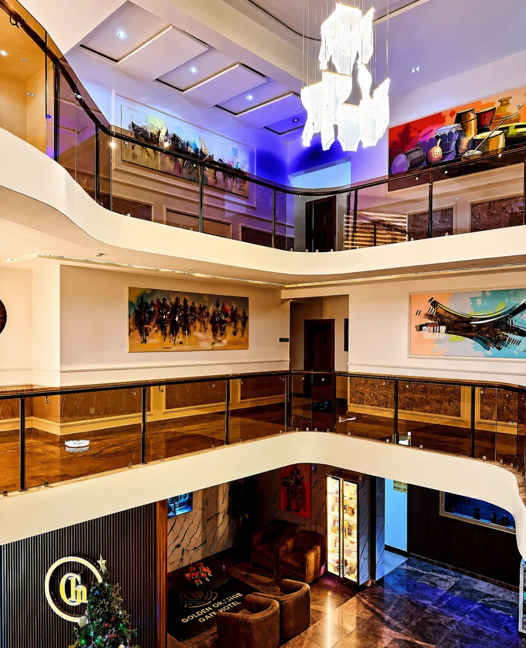 Chandelier Atrium